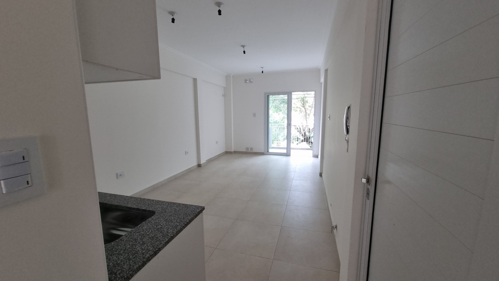 VENTA DEPARTAMENTO EN 1° PISO EN BARRIO FOMENTO 9 DE JULIO 