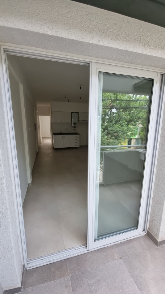 VENTA DEPARTAMENTO EN 1° PISO EN BARRIO FOMENTO 9 DE JULIO 