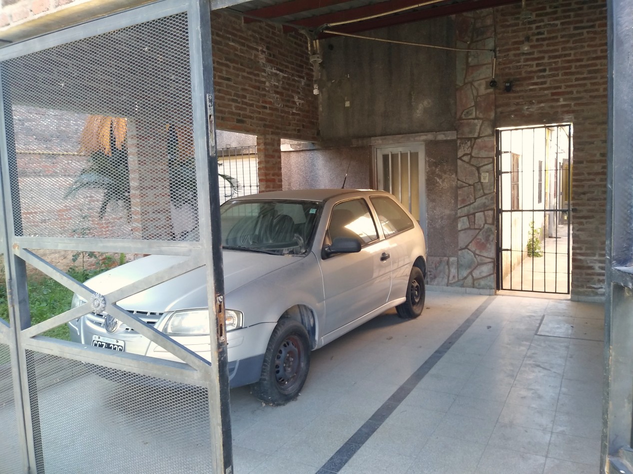 VENTA CASA A 350 METROS DE AV. GRAL. PAZ