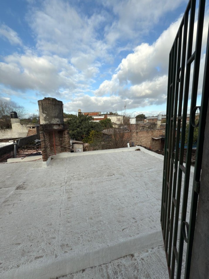 VENTA CASA DE 4 DORMITORIOS EN ZONA NORTE