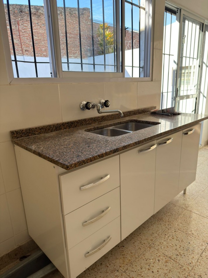 VENTA CASA A METROS DEL CENTRO DEPORTIVO JERARQUICOS