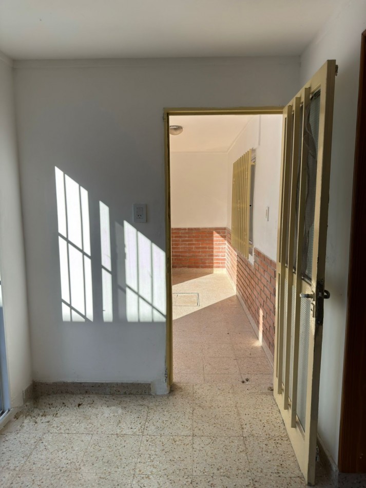 VENTA CASA A METROS DEL CENTRO DEPORTIVO JERARQUICOS