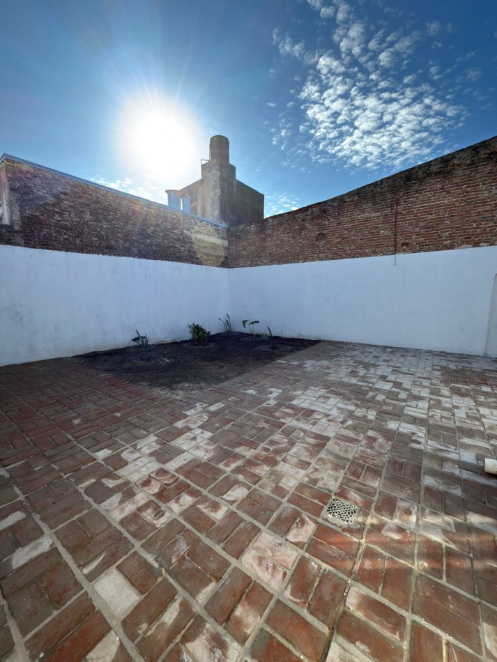 VENTA CASA A METROS DEL CENTRO DEPORTIVO JERARQUICOS