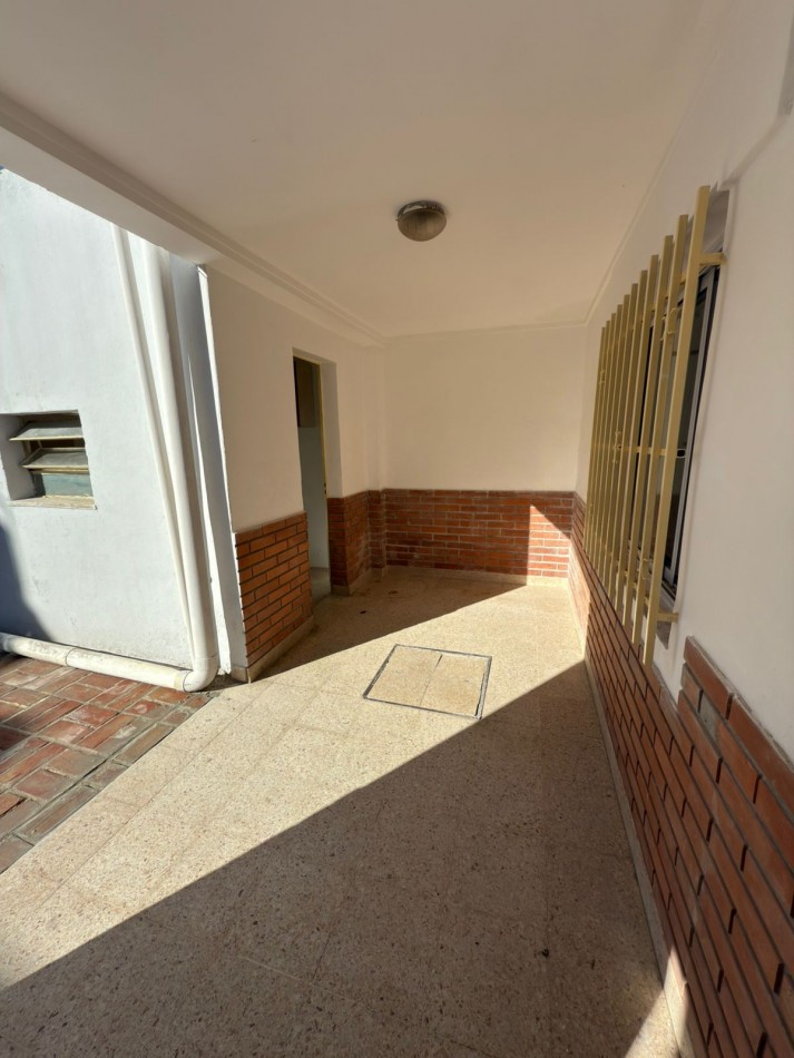 VENTA CASA A METROS DEL CENTRO DEPORTIVO JERARQUICOS