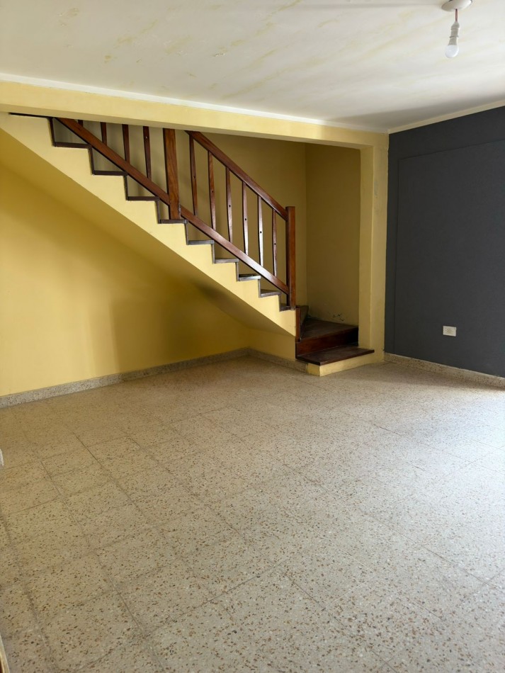 VENTA CASA A METROS DEL CENTRO DEPORTIVO JERARQUICOS