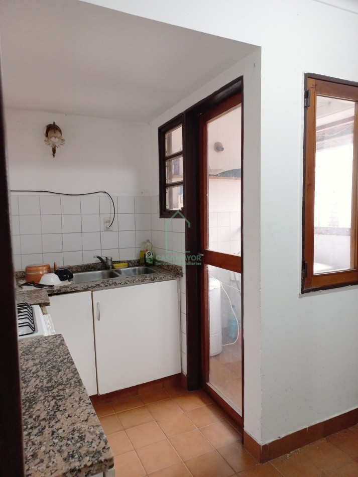 VENTA DEPARTAMENTO DE TRES DORMITORIOS  EN BARRIO CANDIOTI SUR 