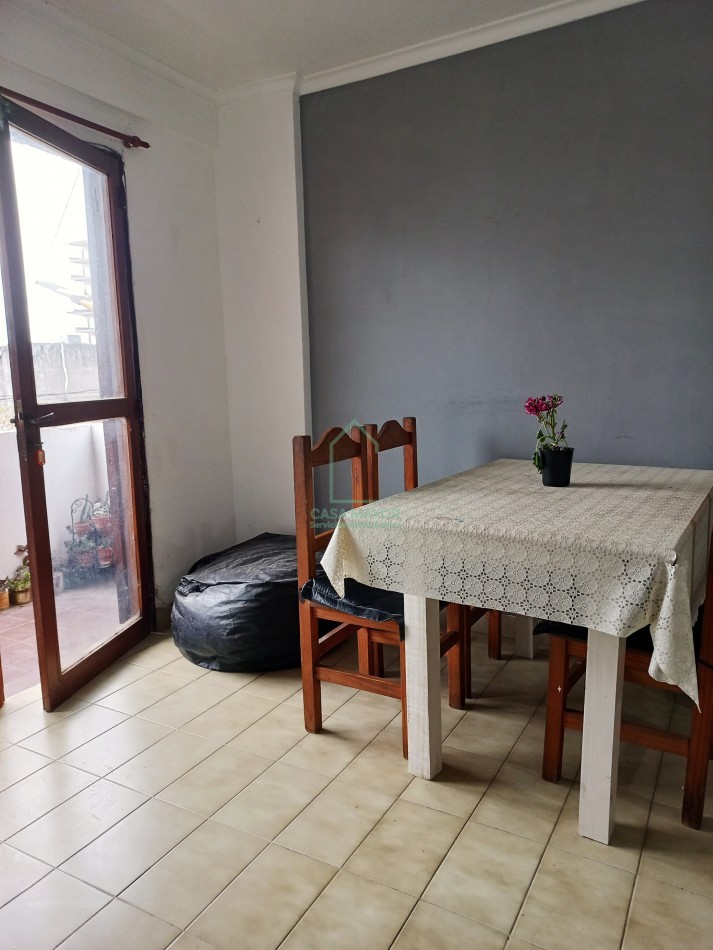 VENTA DEPARTAMENTO DE TRES DORMITORIOS  EN BARRIO CANDIOTI SUR 